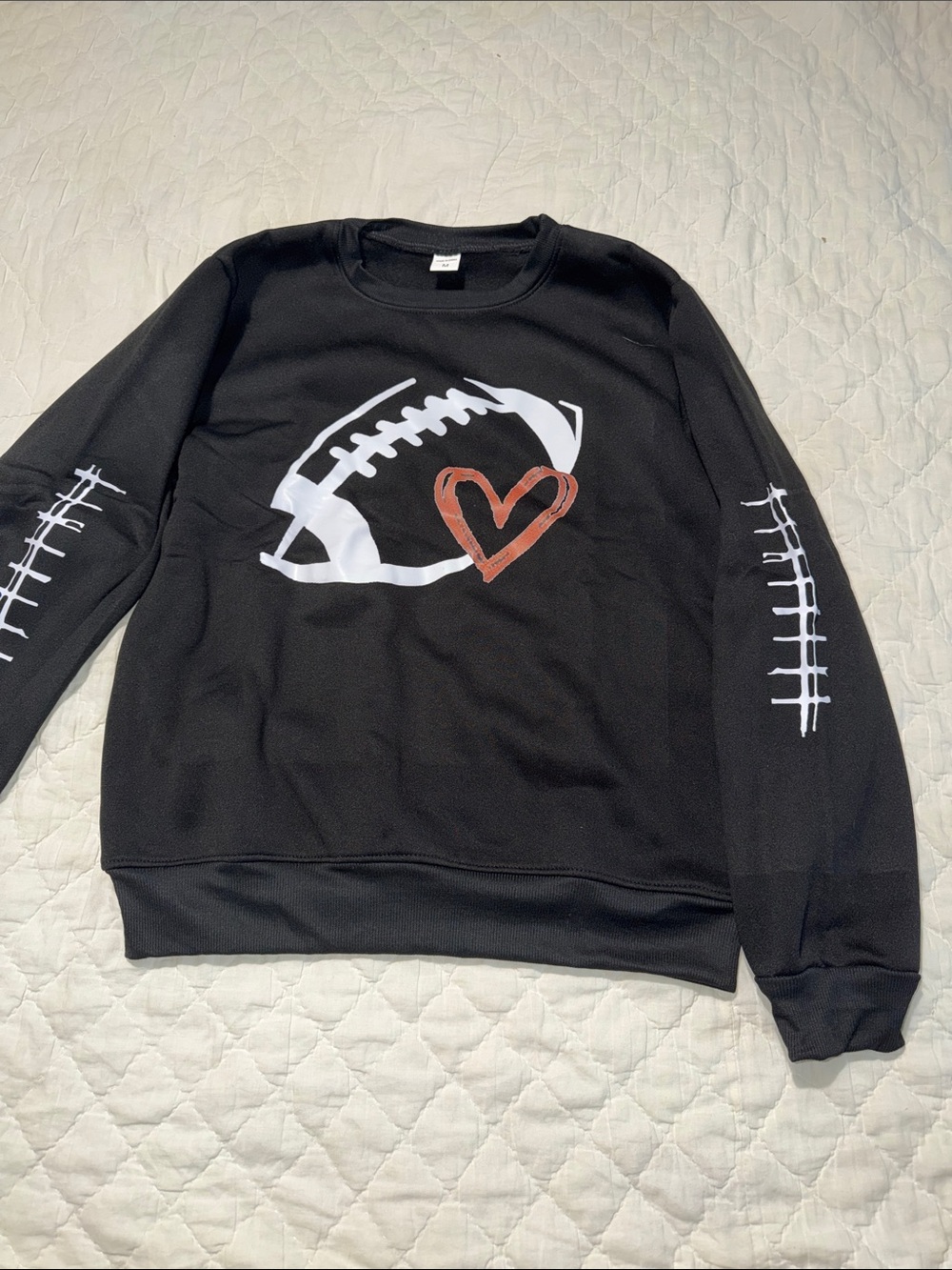 Football Sweatshirt Women Medium Black Excellent Graphic Heart Sporty